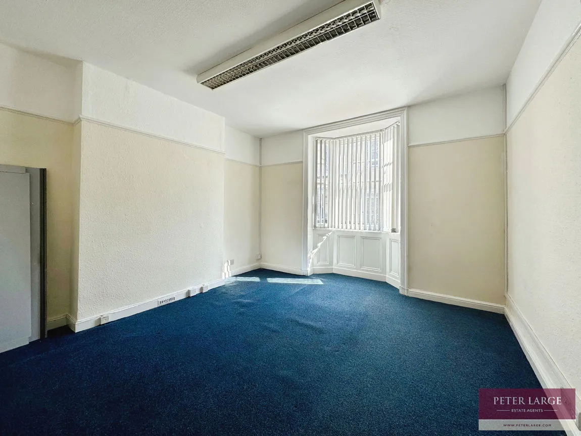 Russell Road, Rhyl, Denbighshire, LL18 3BS, photo 4