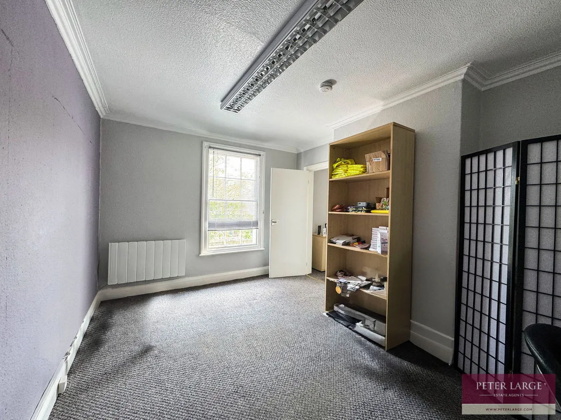 Russell Road, Rhyl, Denbighshire, LL18 3BS, photo 17