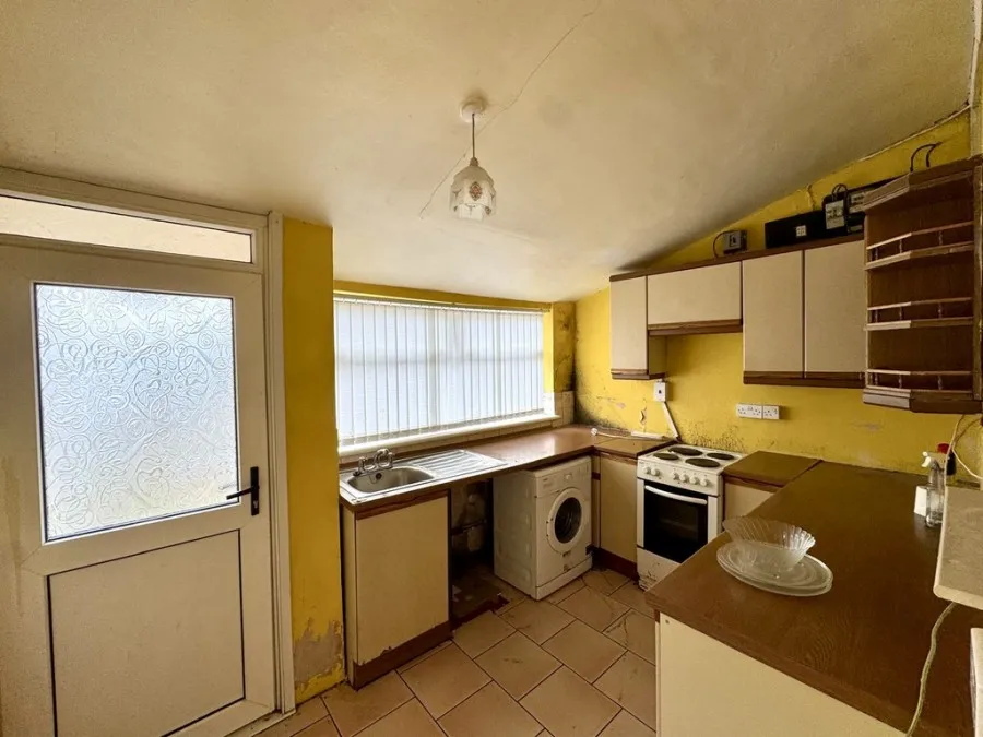 Twynyrodyn Road, Merthyr Tydfil, photo 2