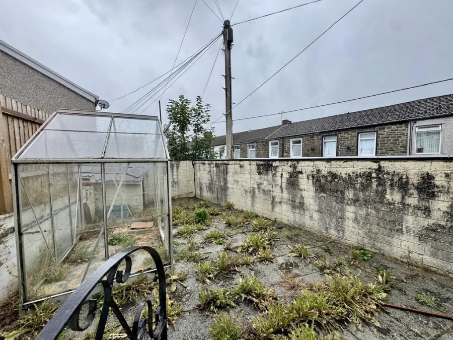 Twynyrodyn Road, Merthyr Tydfil, photo 10