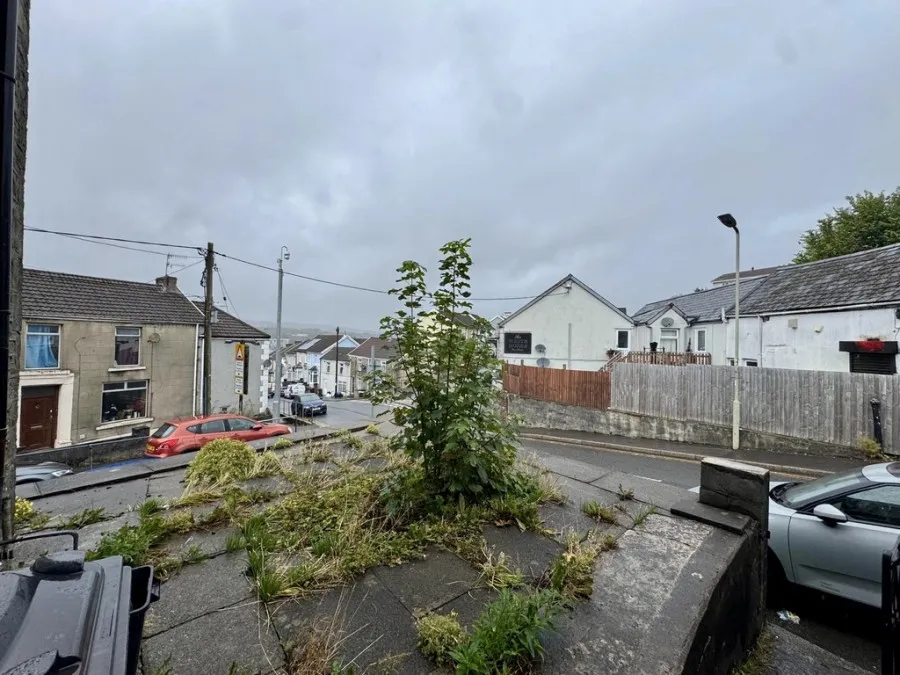 Twynyrodyn Road, Merthyr Tydfil, photo 8