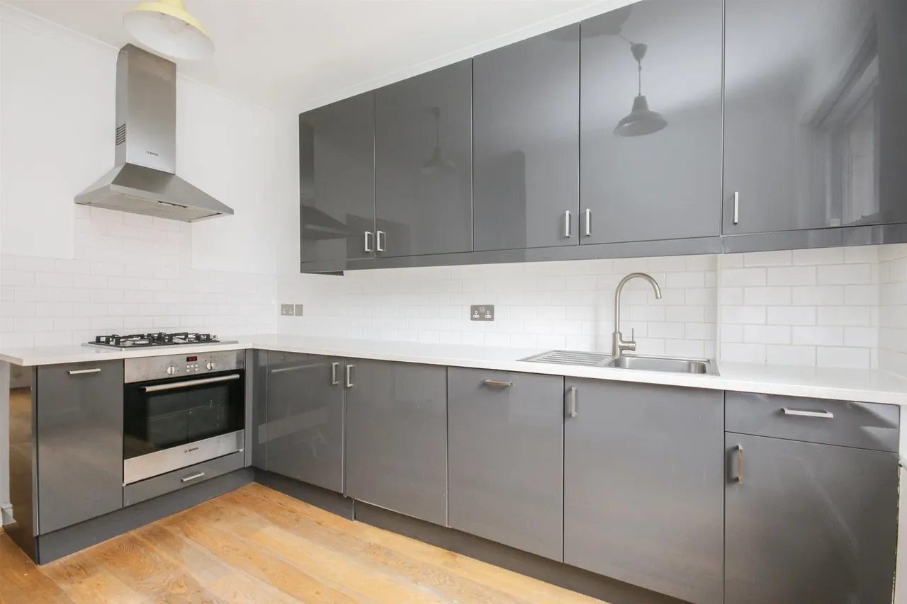 Almeida Street, London, N1, photo 5