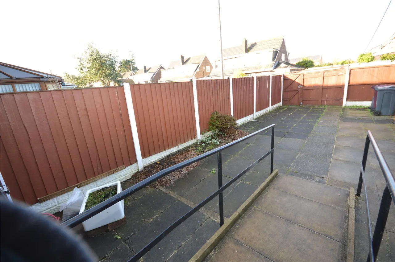 Sheila Walk, Liverpool, L10, photo 4