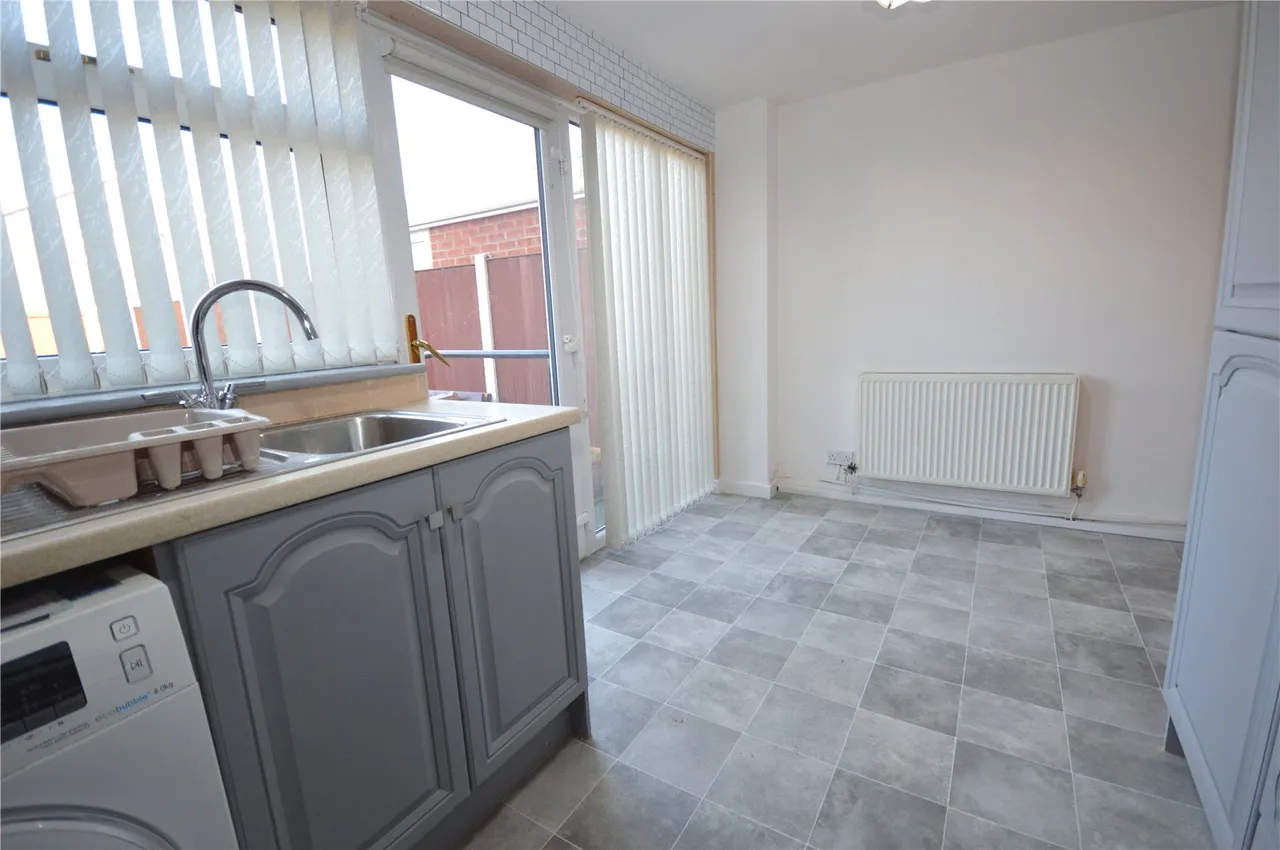 Sheila Walk, Liverpool, L10, photo 7