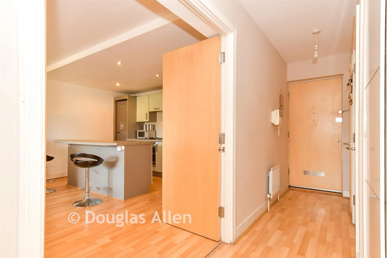 Victoria Road, Romford, RM1, photo 6