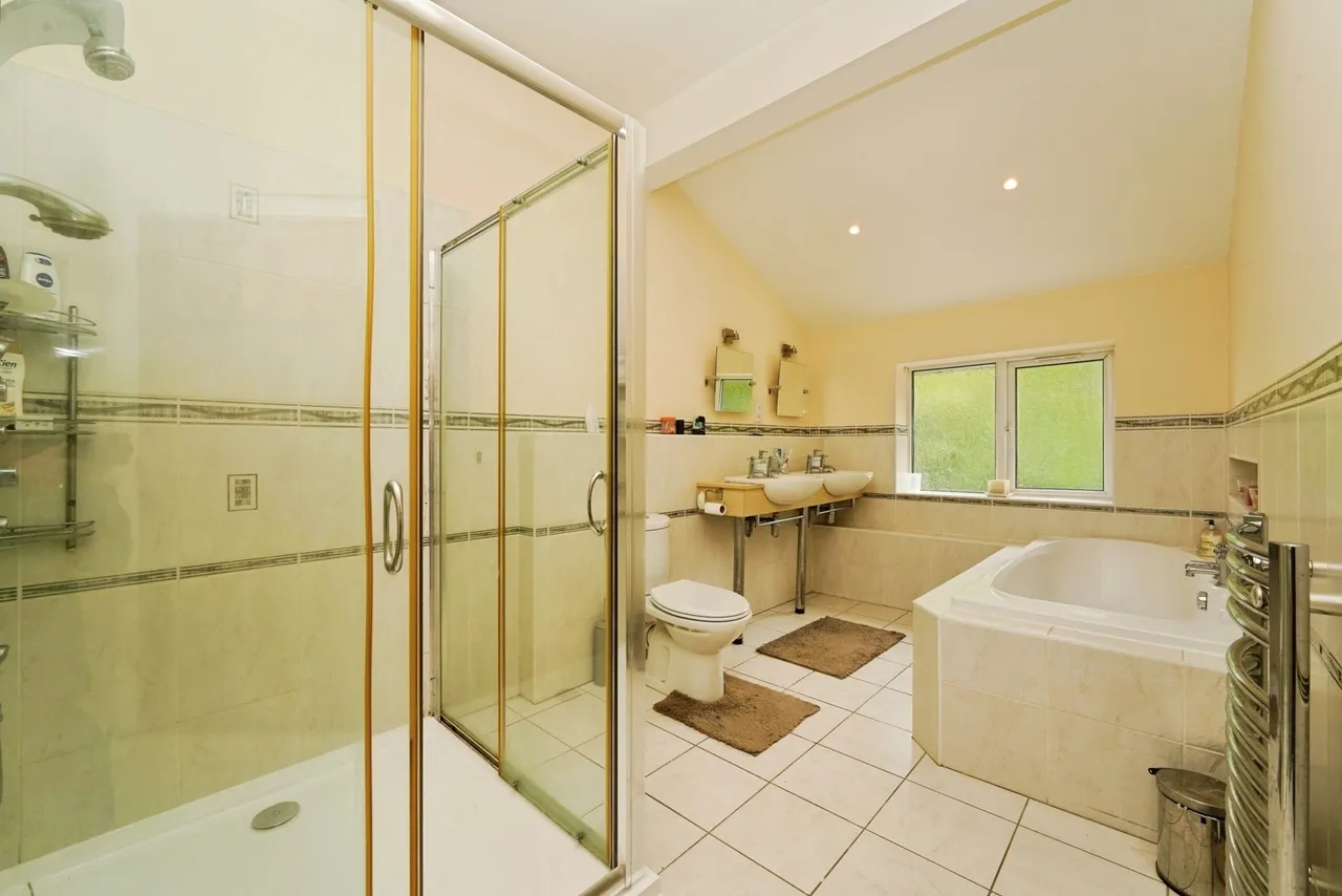 Swinton Lane, Worcester, WR2, photo 11