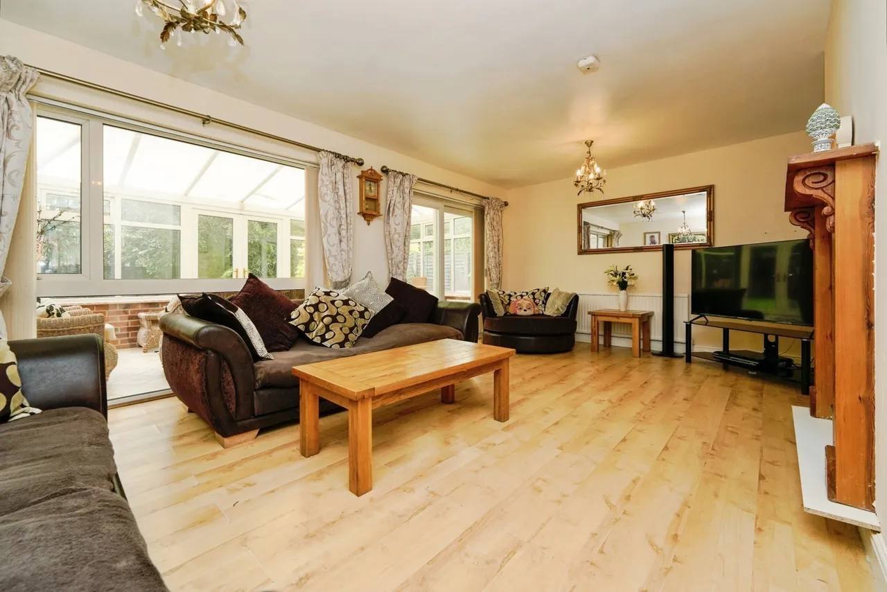 Swinton Lane, Worcester, WR2, photo 3