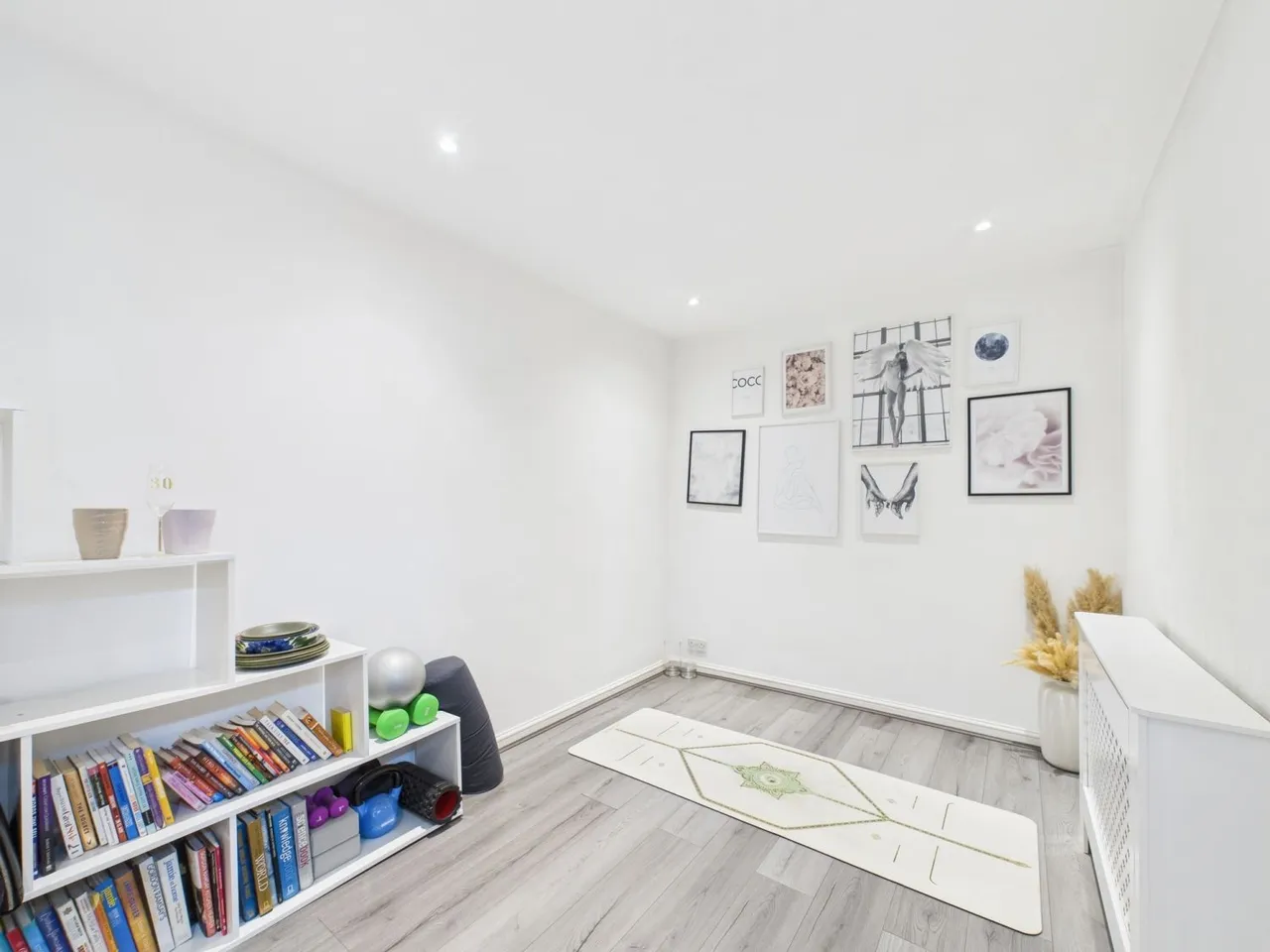 Hampton Close, London, N11, photo 7