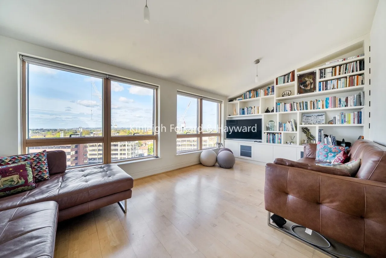 2 bed flat for sale, Sherman Road, Bromley, BR1