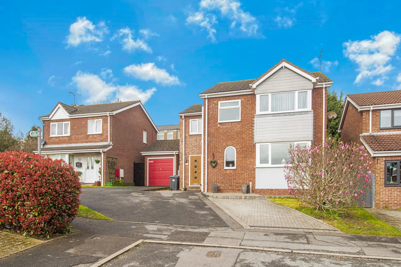 4 bed house for sale, Farm View, New Tupton, S42