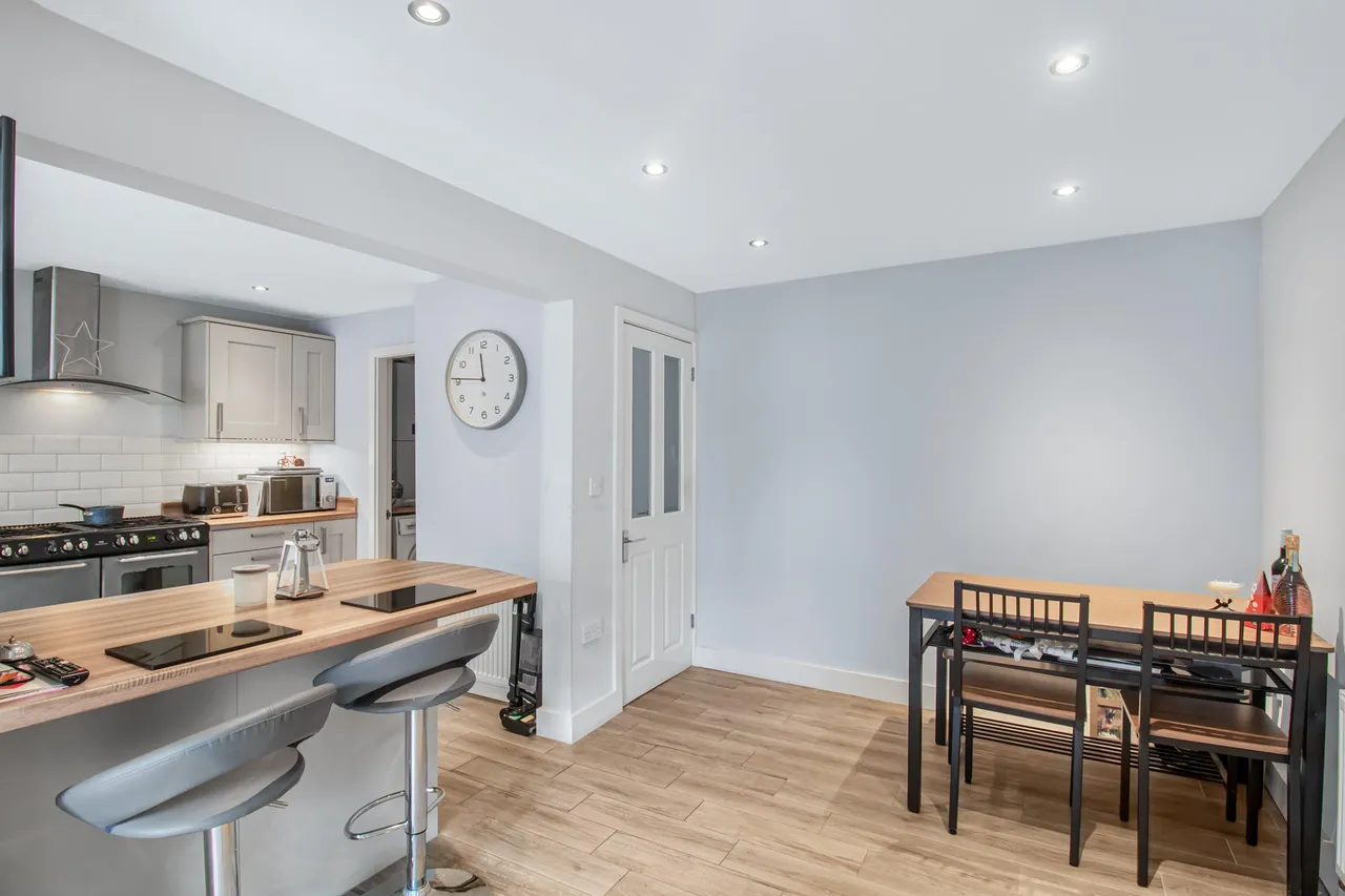 Farm View, New Tupton, S42, photo 10