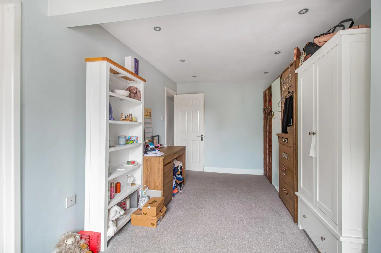 Farm View, New Tupton, S42, photo 21
