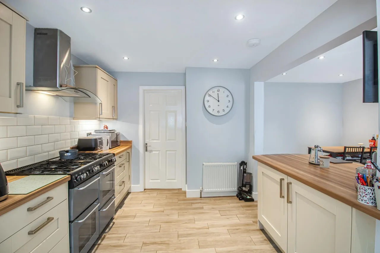 Farm View, New Tupton, S42, photo 8
