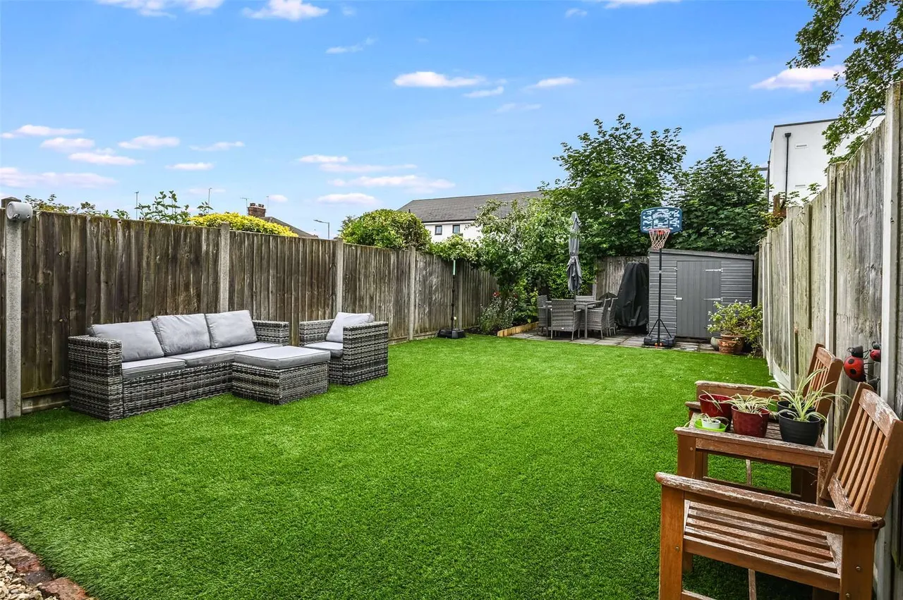 Manor Road, Chelmsford, Essex, CM2 0ER, photo 2