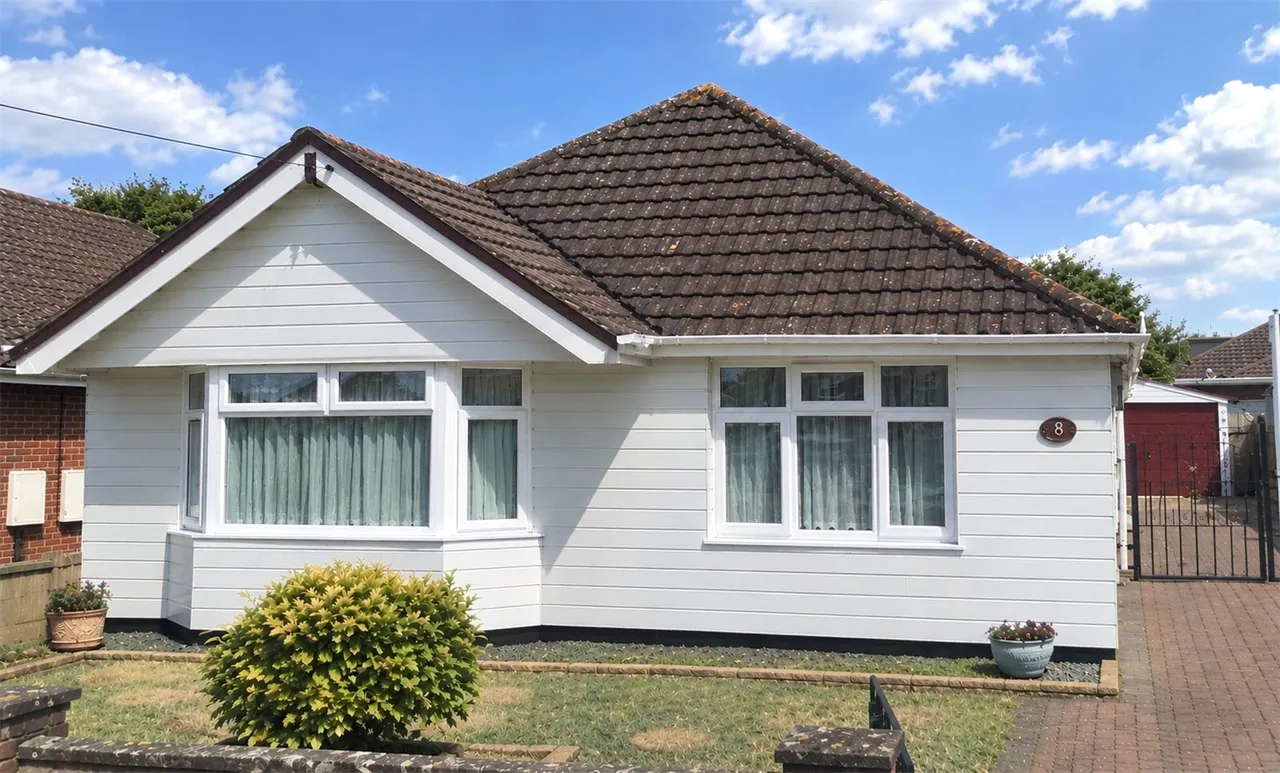 3 bed house for sale, Westover Road, Old Redbridge, SO16