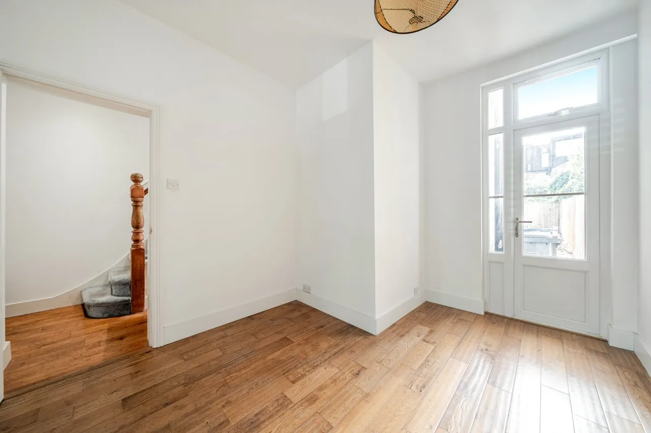 Plough Lane, Wimbledon, SW19, photo 8