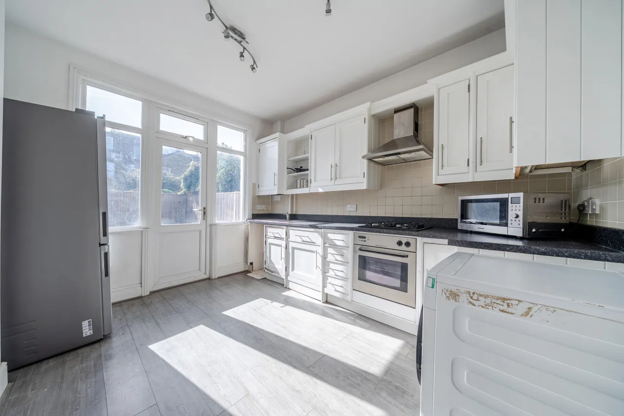 Plough Lane, Wimbledon, SW19, photo 6