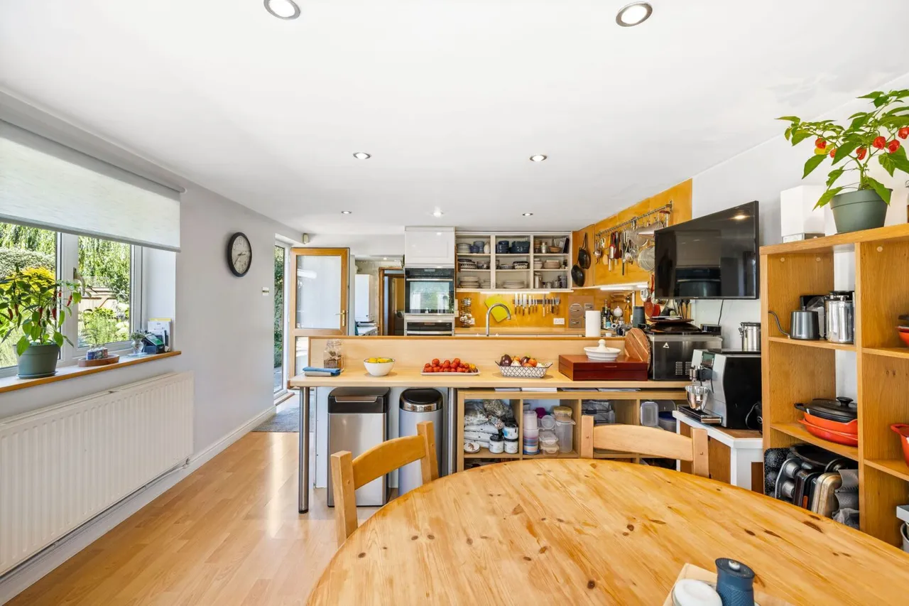 Redehall Road, Smallfield, Horley, Horley, RH6 9QL, photo 9