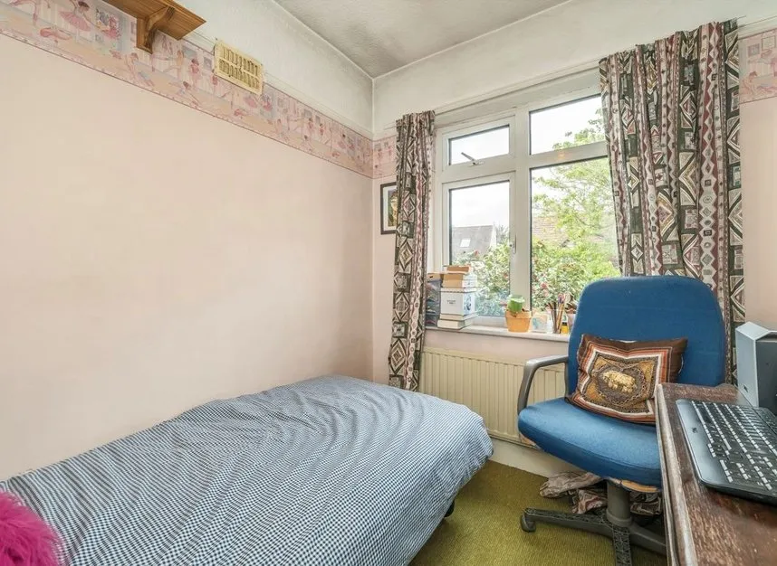 Lyncroft Gardens, Hounslow, TW3, photo 6