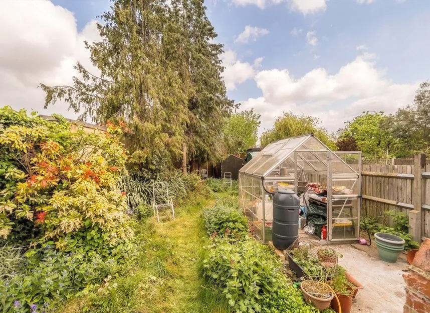 Lyncroft Gardens, Hounslow, TW3, photo 7