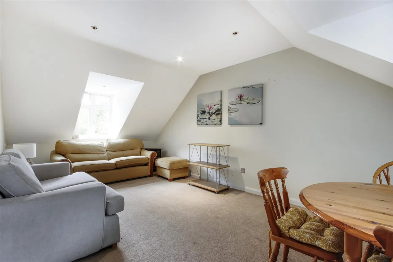 Main Road, Westerham, photo 40
