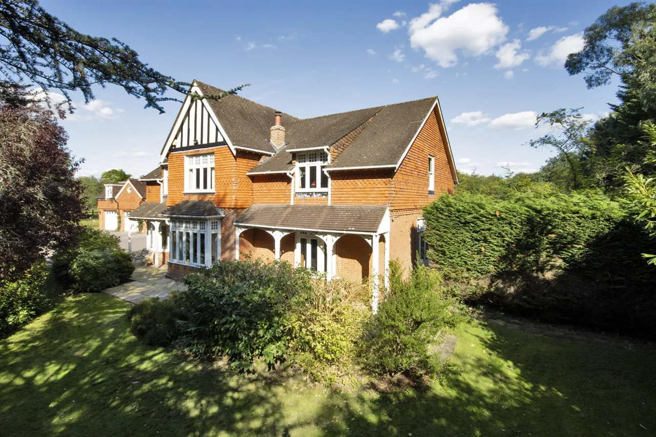 Main Road, Westerham, photo 8