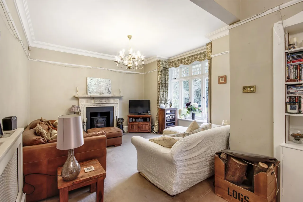 Main Road, Westerham, photo 6