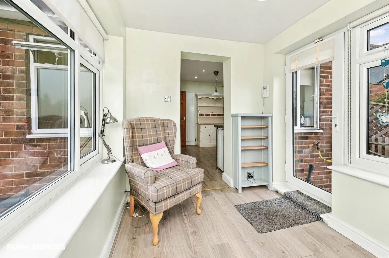 Upper Lane, Wakefield, WF4, photo 11