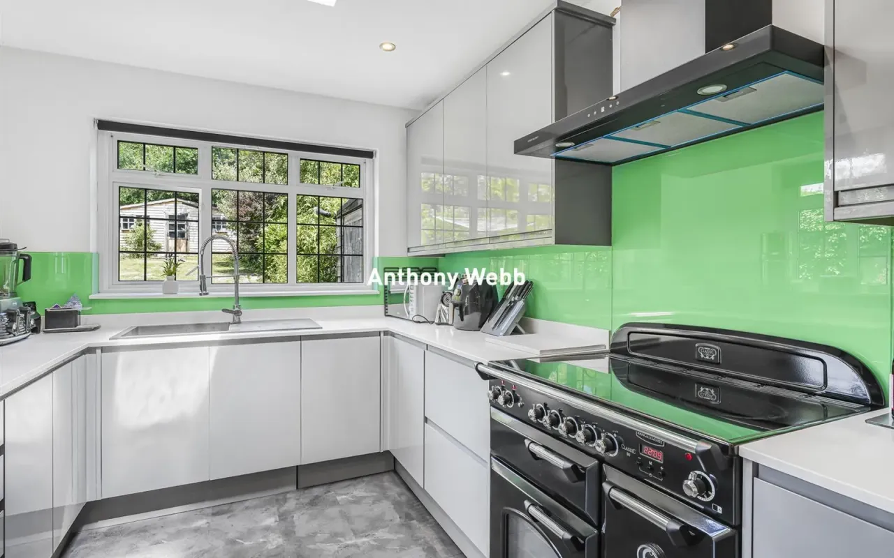 Morton Way, Southgate, N14, photo 8