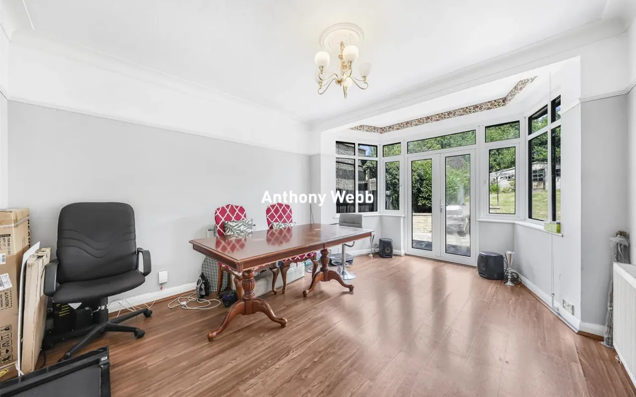 Morton Way, Southgate, N14, photo 10