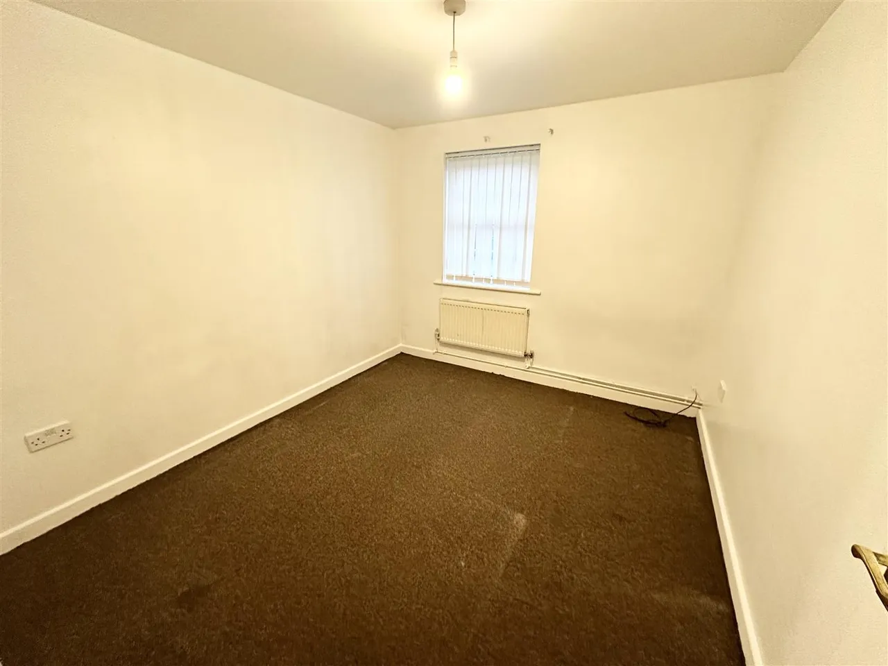 Francine Close, Liverpool, L3, photo 7