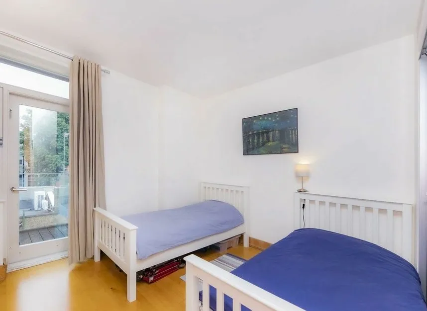 Hereford Road, W2, photo 5