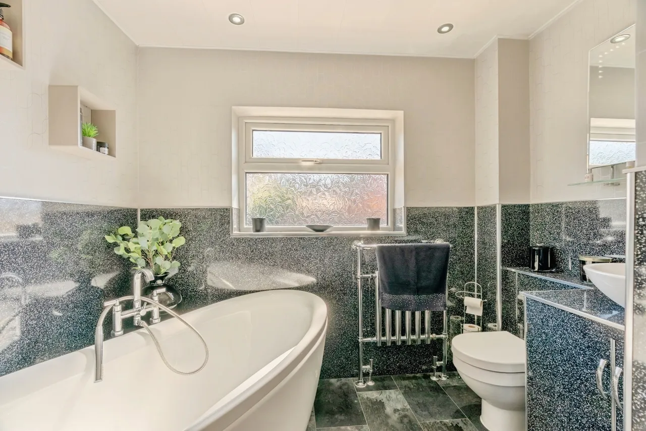 Stirling Court, Briercliffe, Burnley, Lancashire, BB10, photo 25