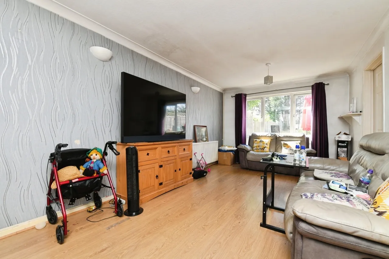 Waldegrave, Basildon, Essex, SS16, photo 2