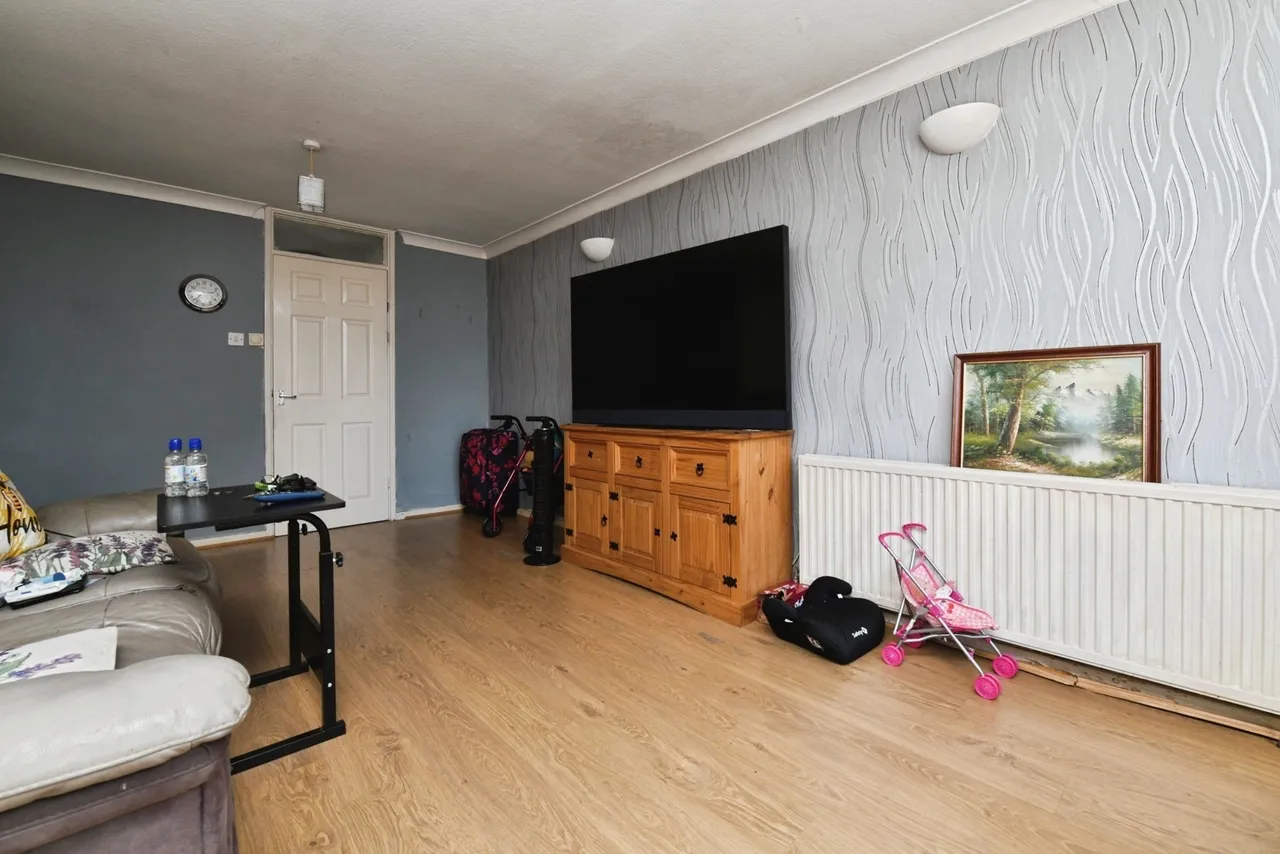 Waldegrave, Basildon, Essex, SS16, photo 6