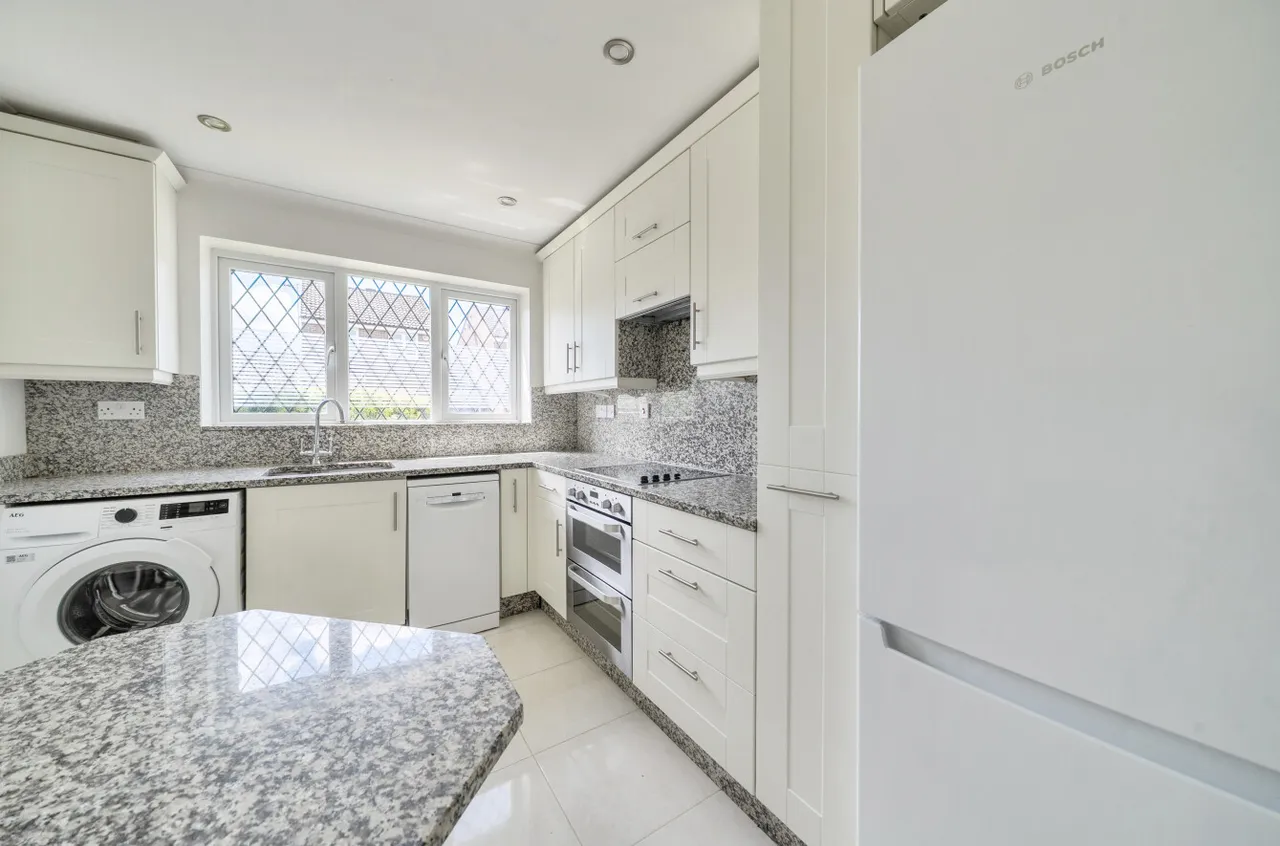 Radnor Road, Bracknell, Berkshire, RG12 9FD, photo 4