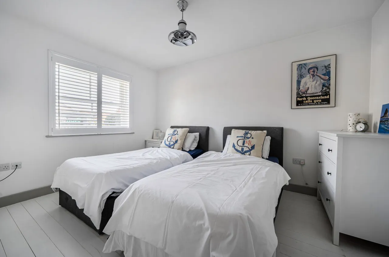 Charlmead, East Wittering, PO20, photo 12