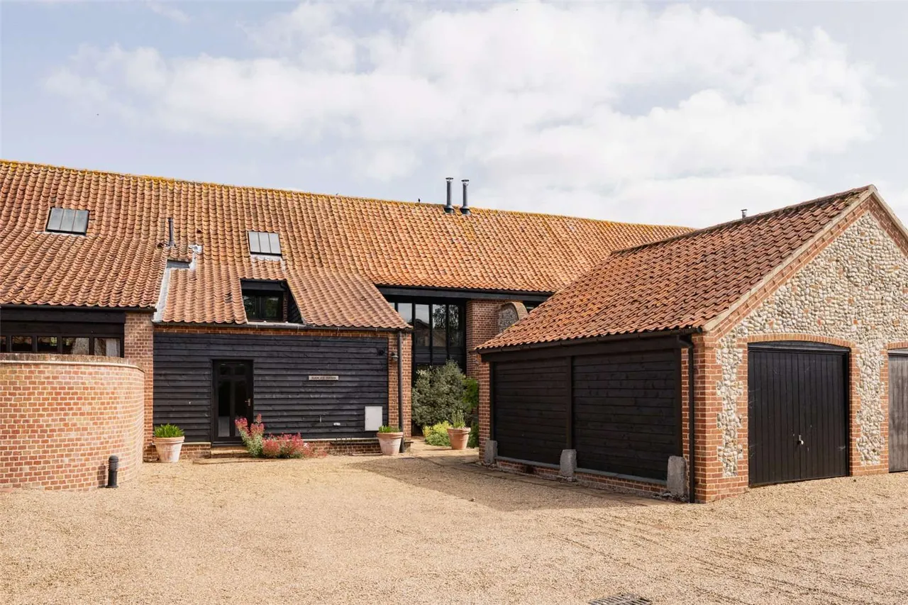 Hindringham High Barns, Blakeney Road, Hindringham, Fakenham, NR21 0BU, photo 7