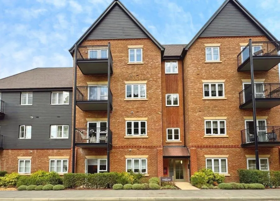 1 bed flat for sale, Aspen Road, High Wycombe, HP10