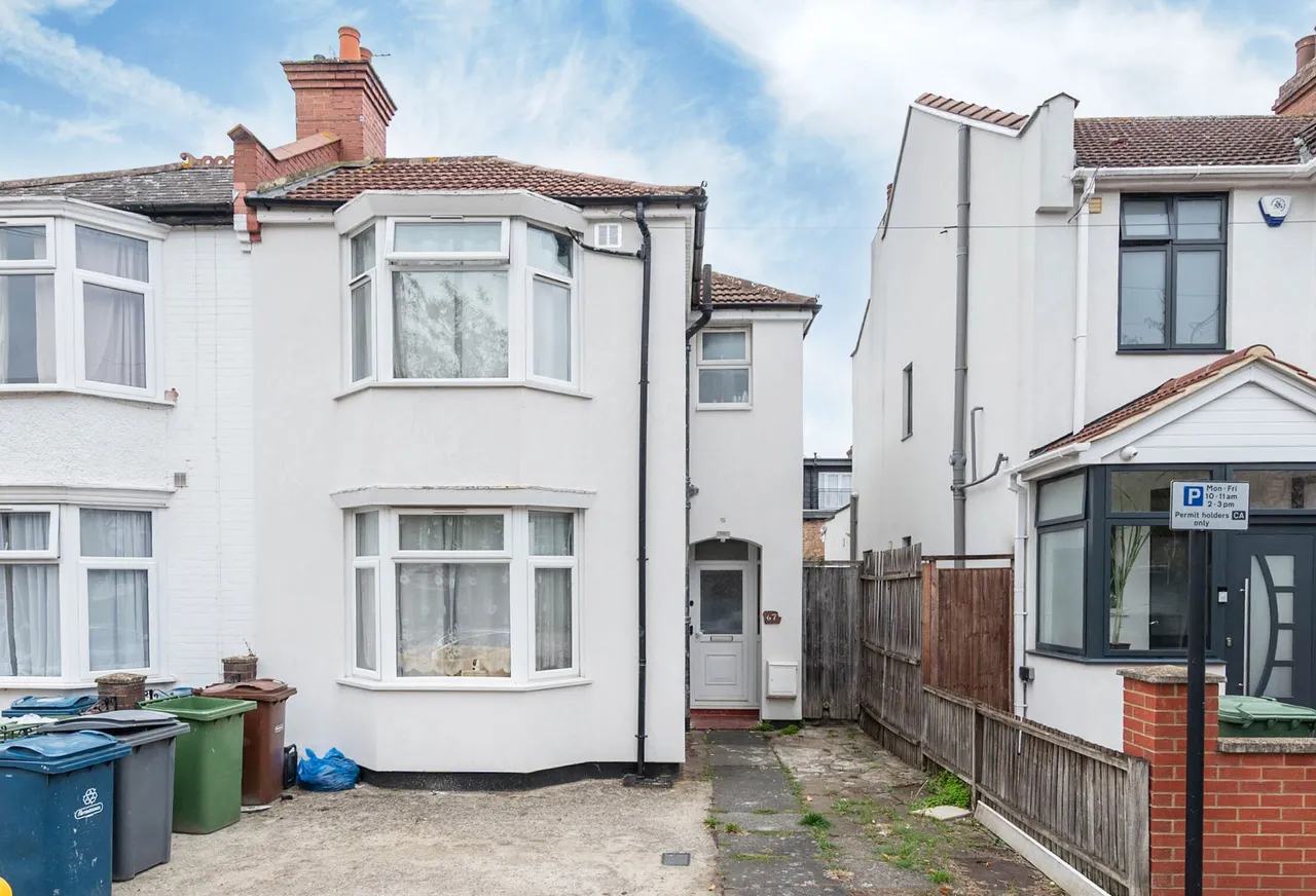 Harrow, HA3, photo 2