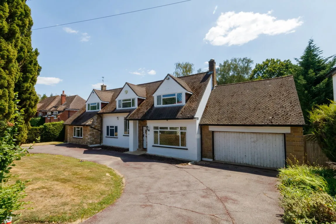 5 bed house for sale, The Broadwalk, Northwood, HA6