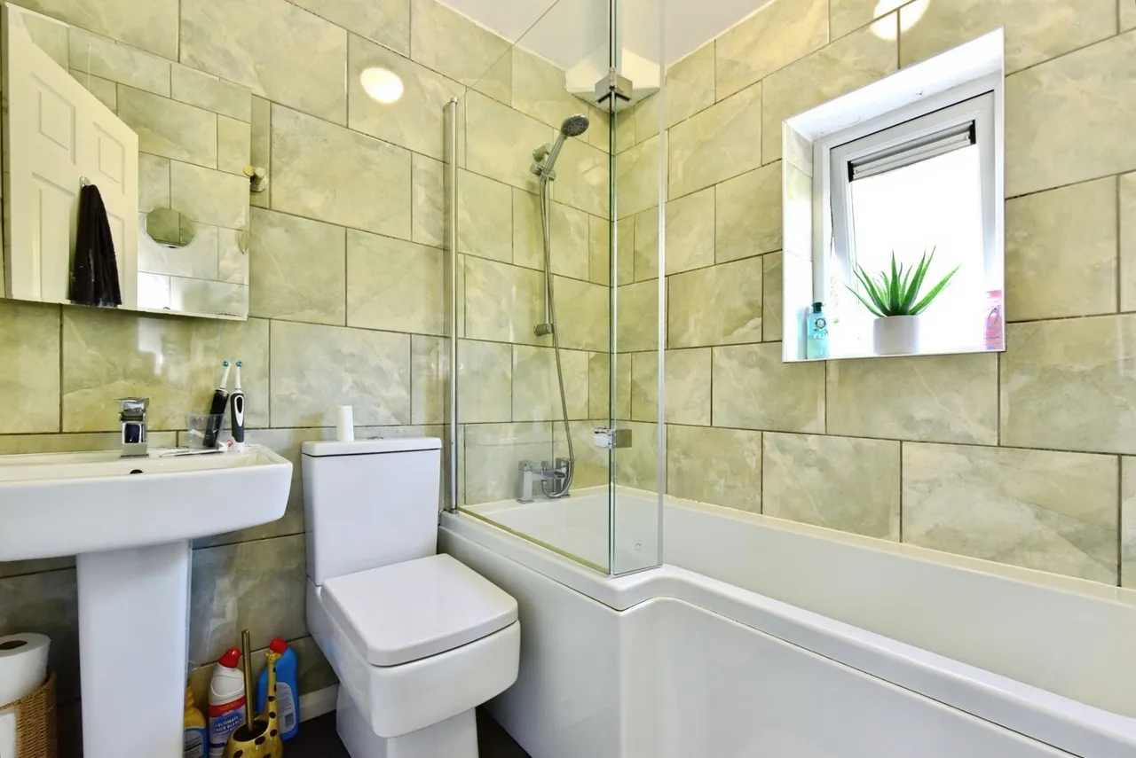 Crowder Close, SHEFFIELD, South Yorkshire, S5, photo 11
