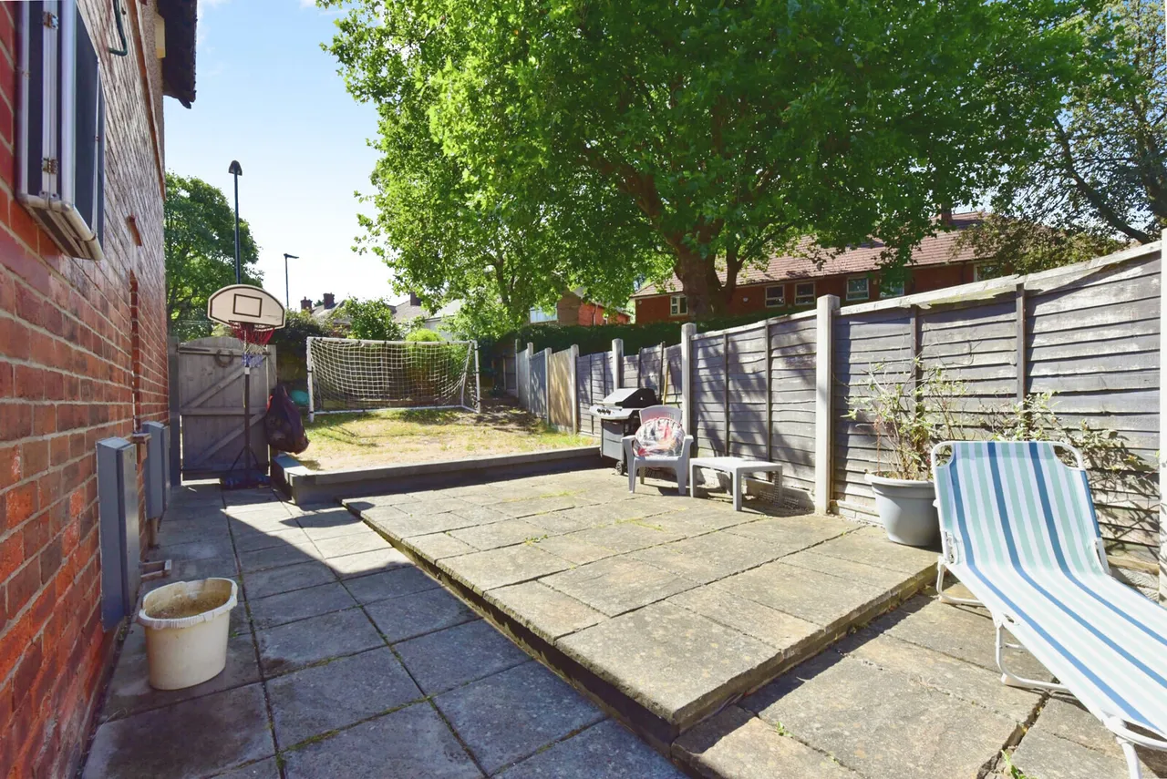 Crowder Close, SHEFFIELD, South Yorkshire, S5, photo 9