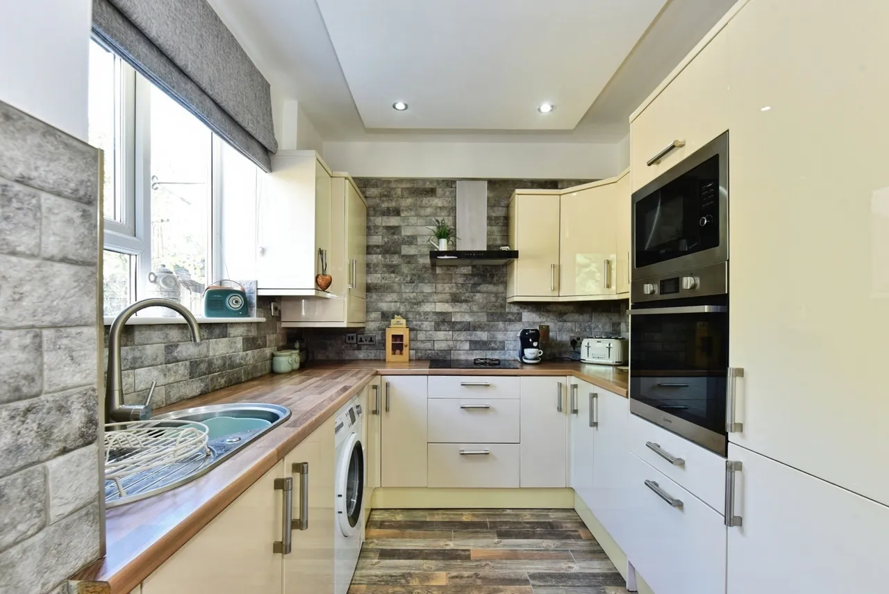 Crowder Close, SHEFFIELD, South Yorkshire, S5, photo 5