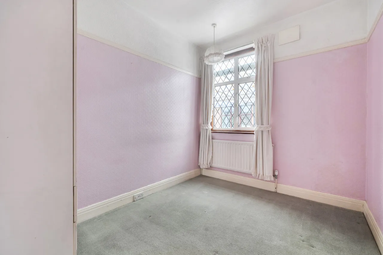 Rodney Gardens, Pinner, HA5, photo 8