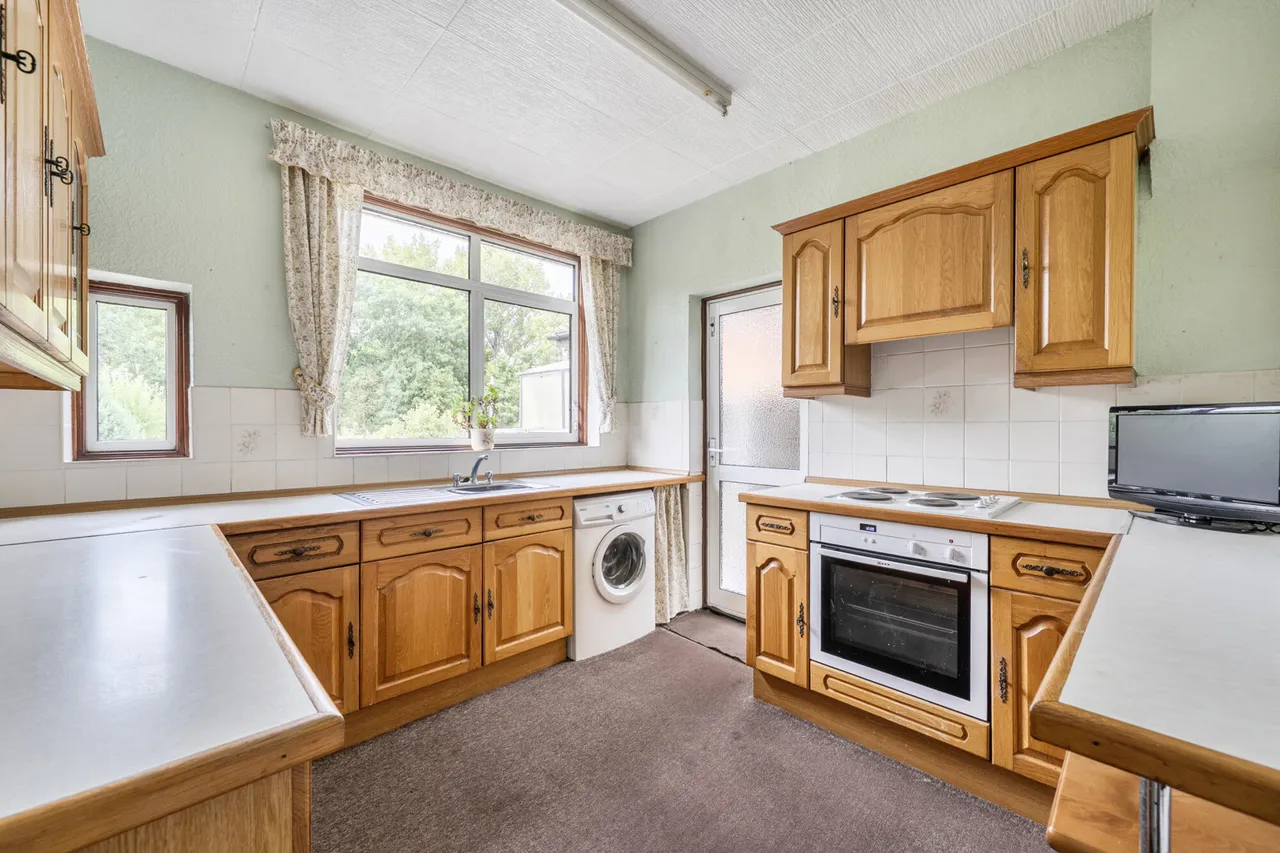 Rodney Gardens, Pinner, HA5, photo 5