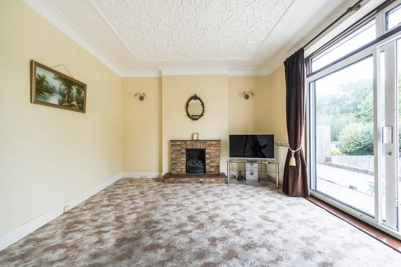 Rodney Gardens, Pinner, HA5, photo 12