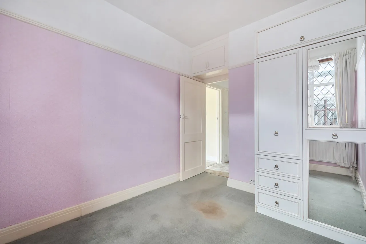 Rodney Gardens, Pinner, HA5, photo 15