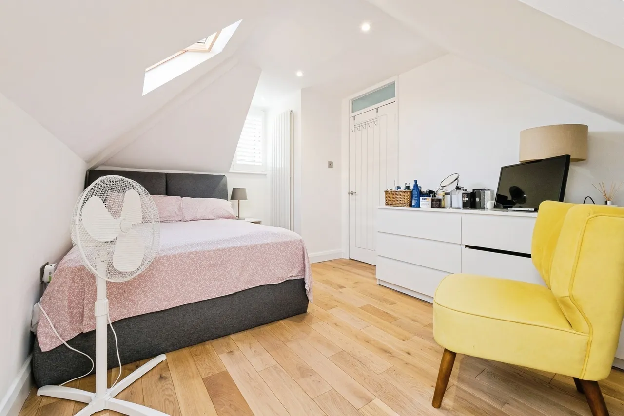 Lilian Gardens, Woodford Green, IG8, photo 20