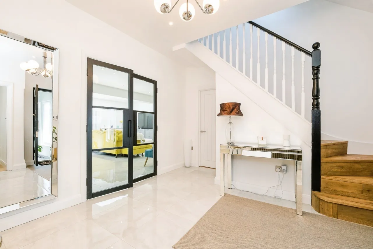 Lilian Gardens, Woodford Green, IG8, photo 13